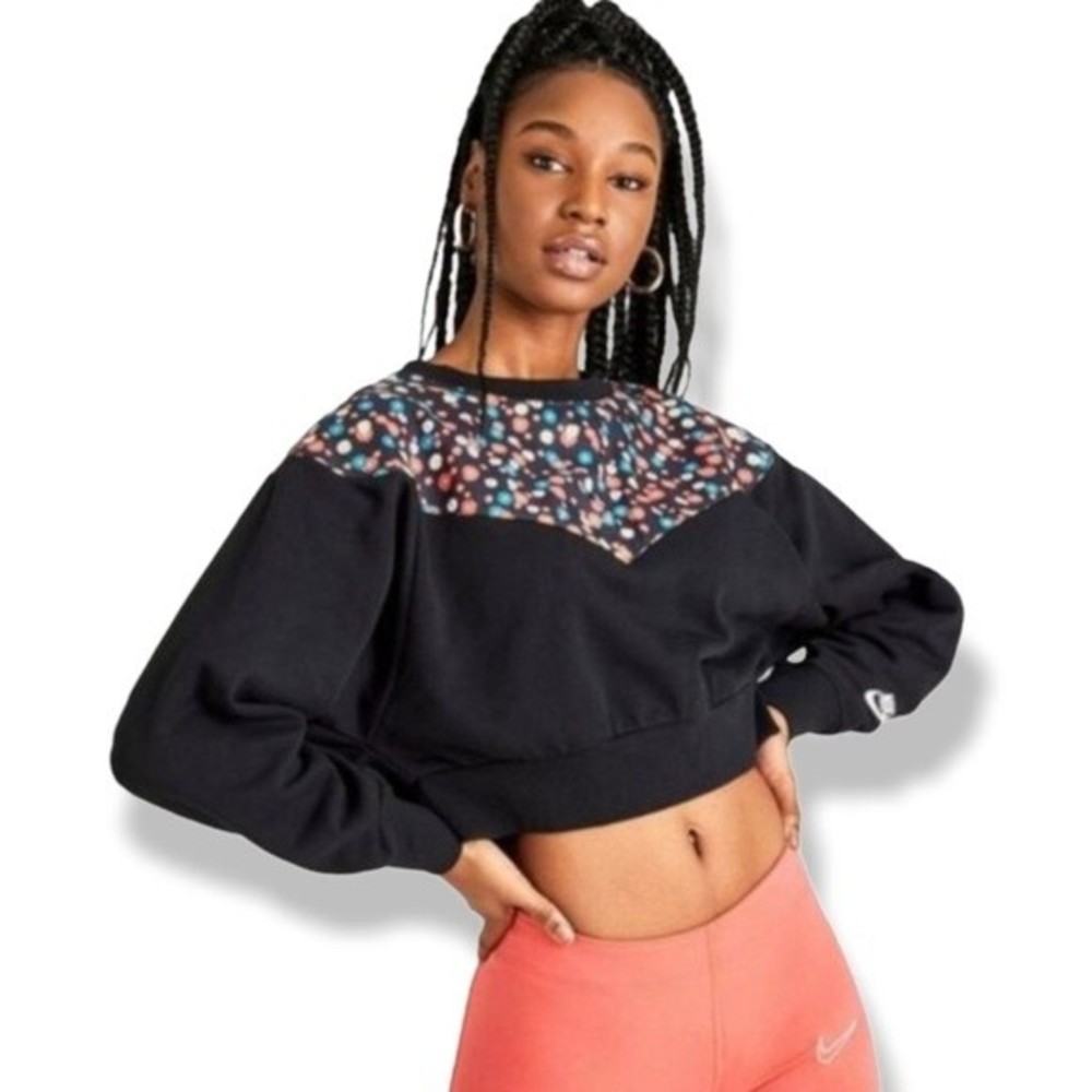 Nike heritage  floral cropped sweatshirt activewear size small